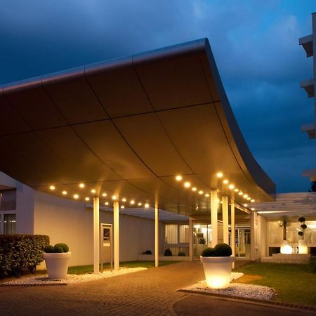 Novotel Massy Палезо Экстерьер фото