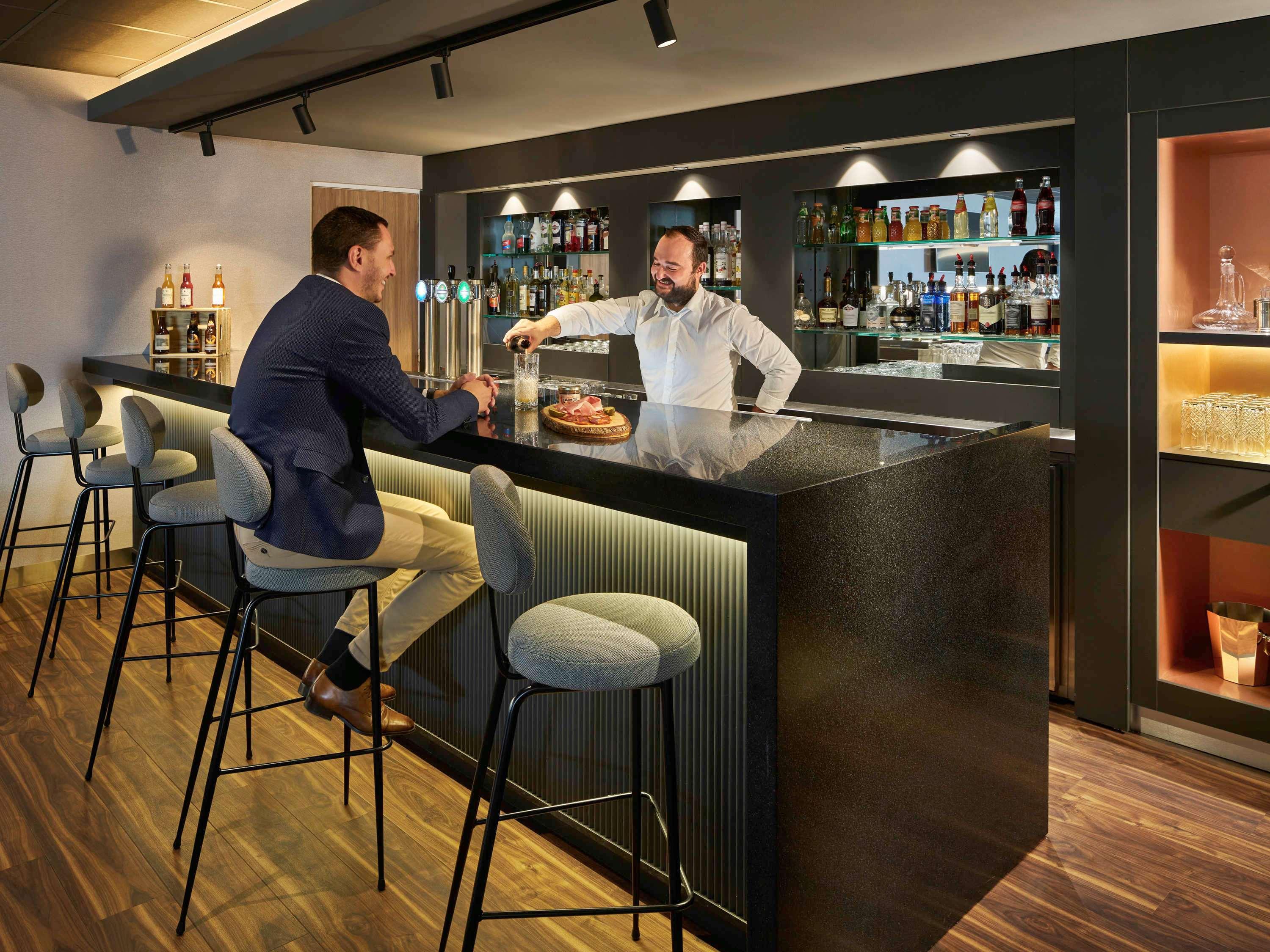 Novotel Massy Палезо Экстерьер фото