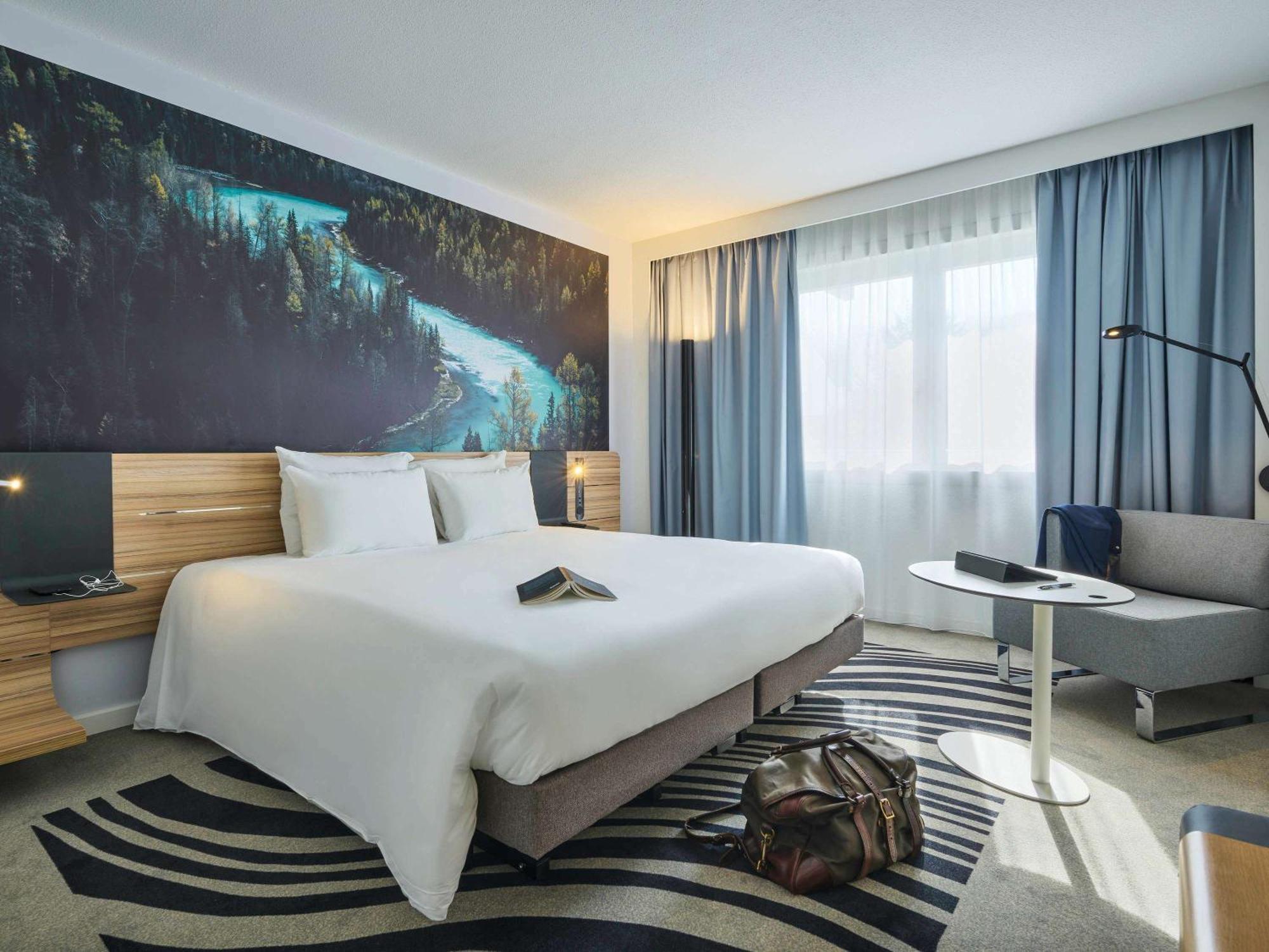 Novotel Massy Палезо Экстерьер фото